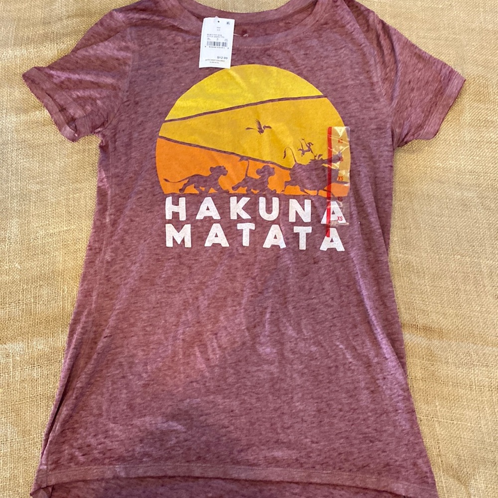 Disney Tee-Short Sleeve Hakuna Matata